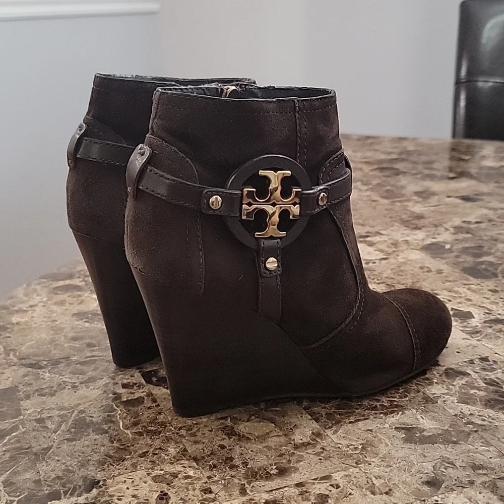 Tory Burch Women's Aaden Brown Suede Wedge Ankle Booties Size 7 M